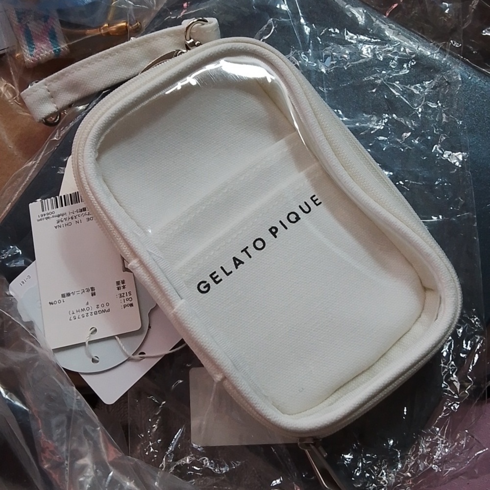Gelato Pique White Clear Travel Pouch